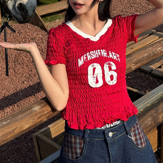 Short sleeve v neck ruched letter pattern top