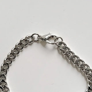 Simple chain bracelet