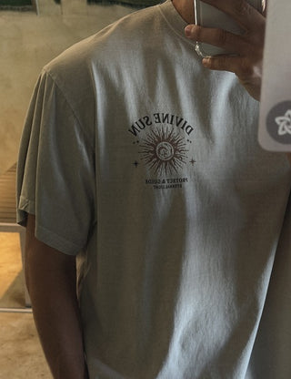 DIVINE Pigment Short Sleeve T-shirt (2 colors)