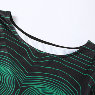 Long sleeve crewneck body print maxi dress