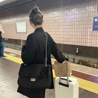 Quilted shoulder bag