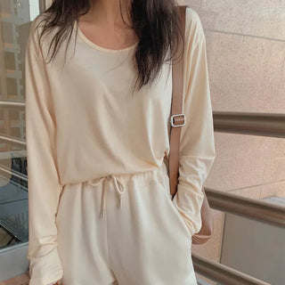 Soft U-neck T-shirt - 6 colors
