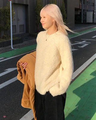 Boucle Round Knit