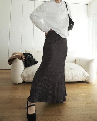 Matte color pleated skirt