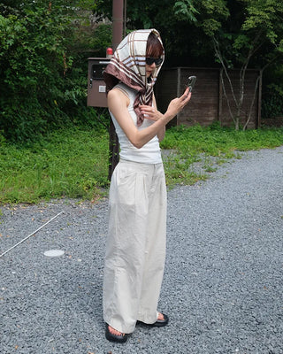 Two-pleat cotton pants
