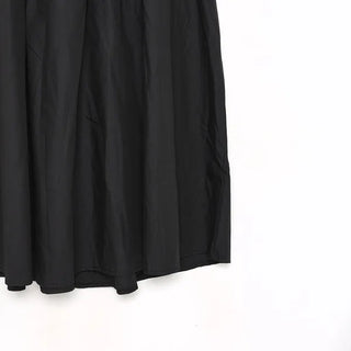 V-neck shirred long skirt