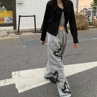 Button-slit cardigan