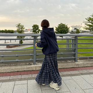 Checked long skirt