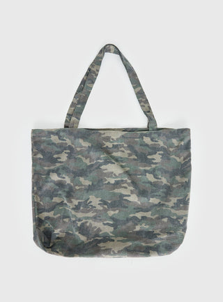 Smolder Tote Bag Camo