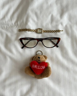 Cat-eye frame
