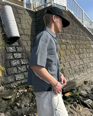 Small check half shirt
