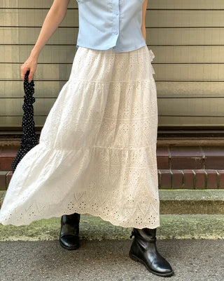 Perforated lace long skirt