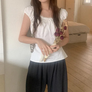 Ribbon sleeveless blouse