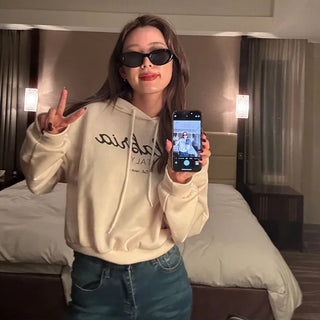 Round-shaped sunglasses