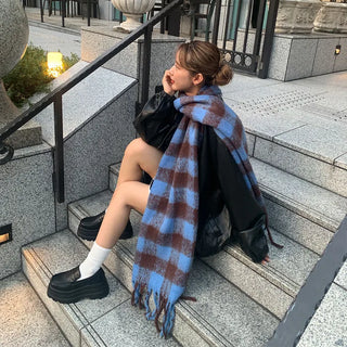 Daily check scarf