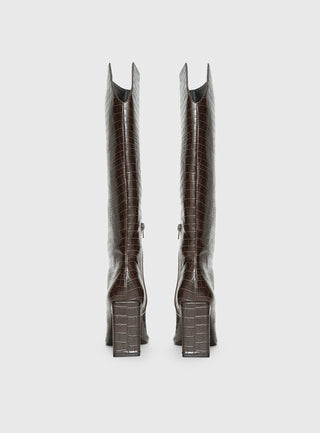 Good Judgement Knee High Boots Chocolate
