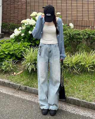 Wide-leg denim jeans with rear pockets