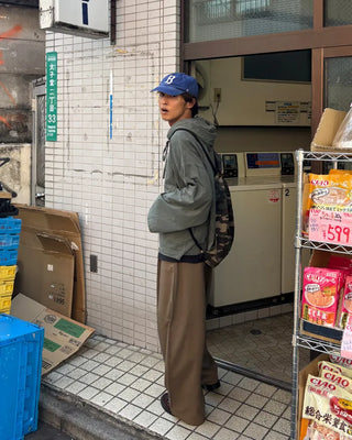 Double-pleated round-leg slacks