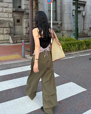 Side pintuck wide pants
