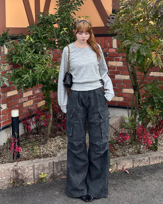 Side-button cropped knit