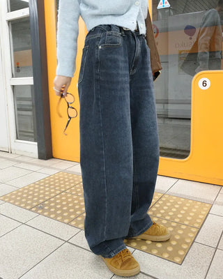 Side seam denim pants