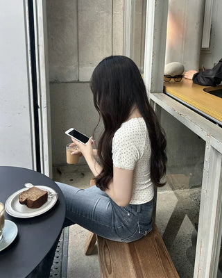 Mini Flower Lace Point Half T-Shirt