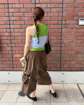 Wide cargo shorts