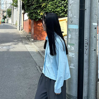 One-pocket cropped shirt