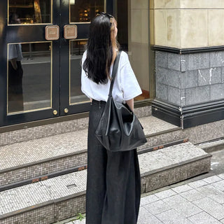 Gold buckle daily bag