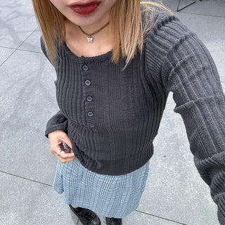 Ribbed 4-button round long sleeve
