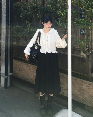 Pleated long skirt