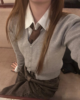 V-neck short cardigan
