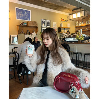 Round neck fur jacket