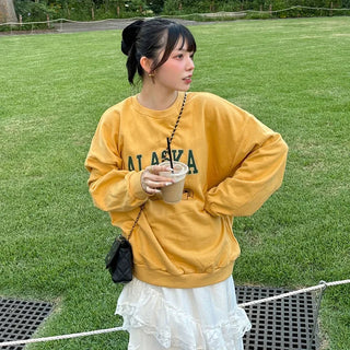 Simple lettering sweatshirt