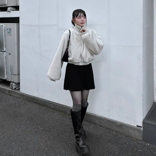 Knitted pleated skirt