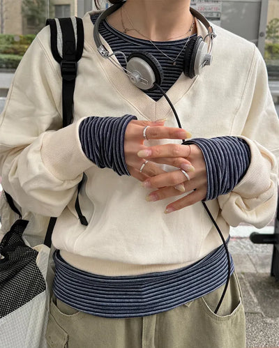 V-neck oversized sweatshirt
