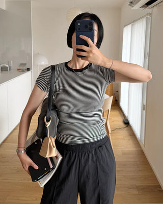Ribbed Border Slim Short-Sleeve T-Shirt