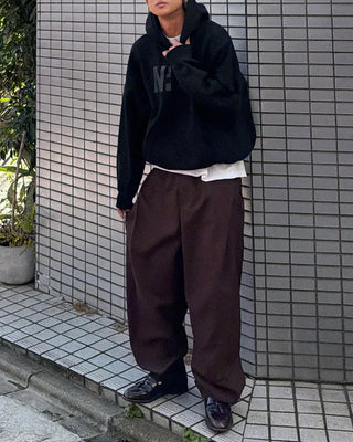 Classic pleated wide-leg pants