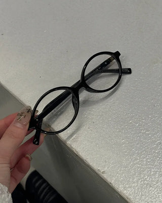 Ellipse Glasses