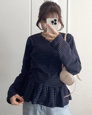 Waist frill striped T-shirt