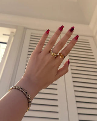 Star motif ring