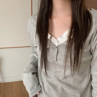 Snap button long-sleeved T-shirt