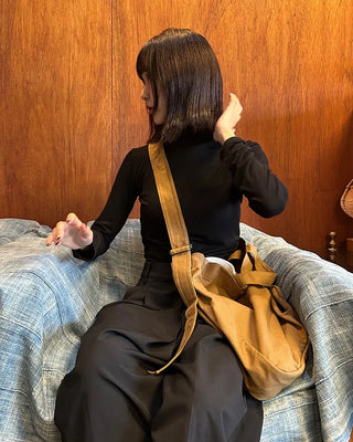 Cropped basic turtleneck T-shirt