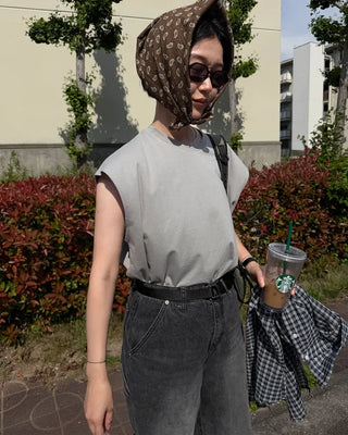 Plain cotton short-sleeved T-shirt