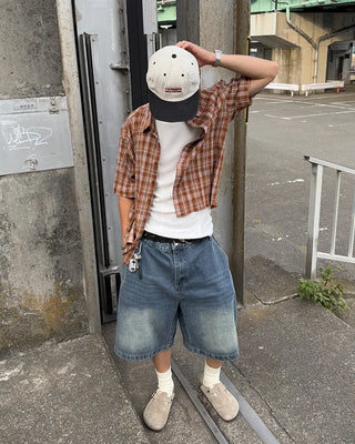 Washed Bermuda denim pants