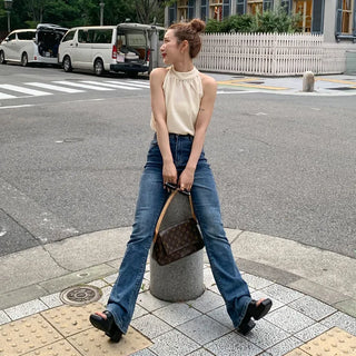 Halter neck sleeveless blouse