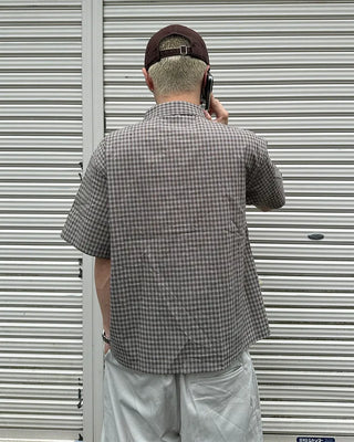 Button pocket check half shirt