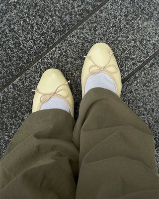 Ribbon flat shoes
