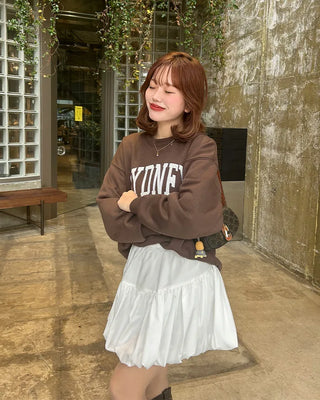 Elastic waist balloon mini skirt