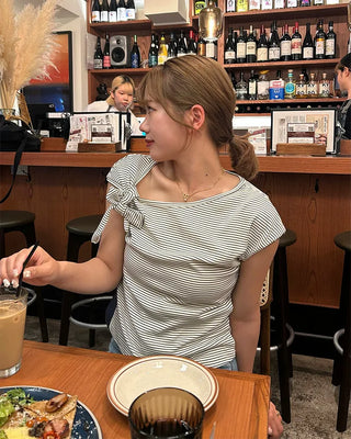 Striped off-shoulder T-shirt